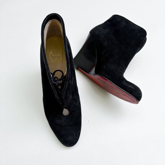 Christian Louboutin Chaperon Black Suede Leather - Picture 3 of 11